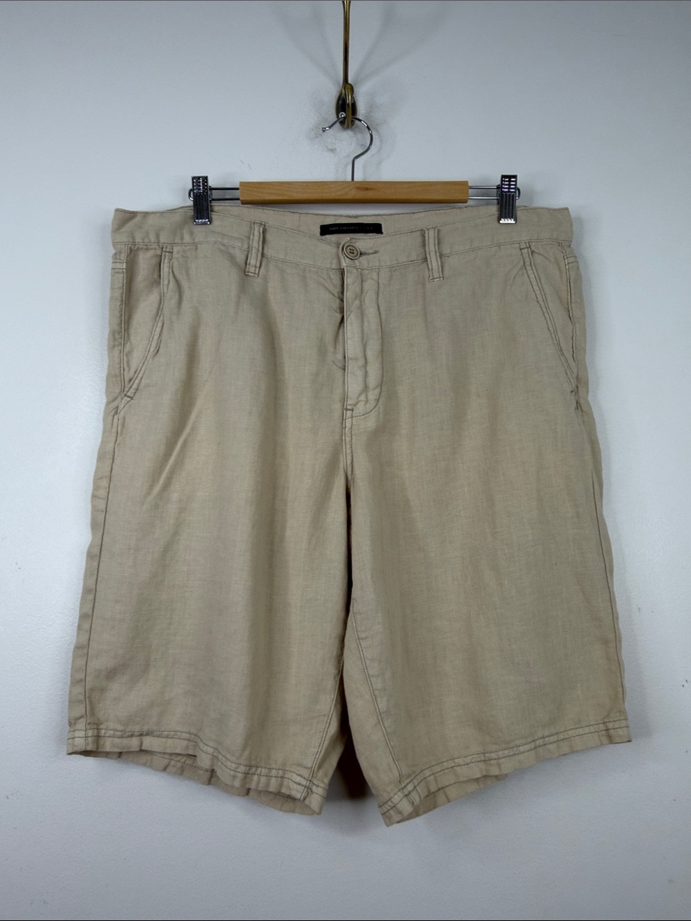 John Varvatos Shorts Mens 36 x 11 Beige Linen Flat Front Chino Vacation Summer